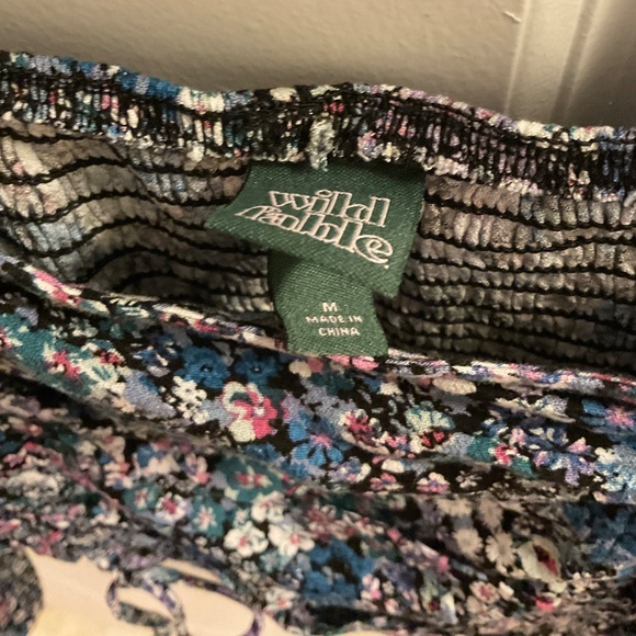 Floral Crop Top - Picture 3 of 3